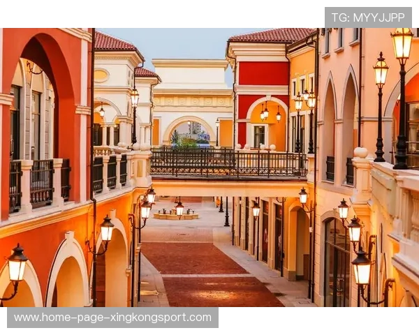 佛罗伦萨侧翼推进活跃压得对手难以喘息